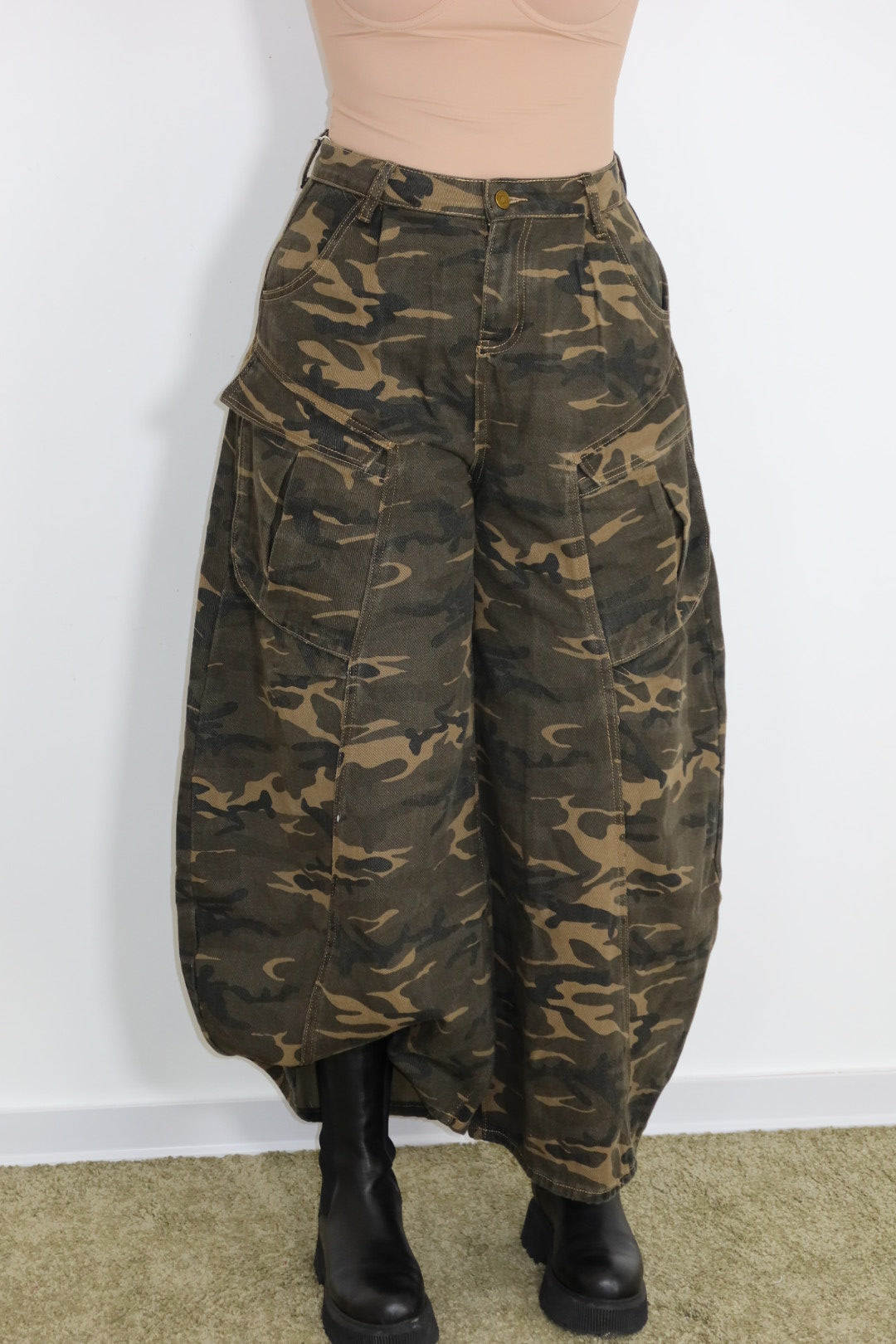 Selected Variant Image